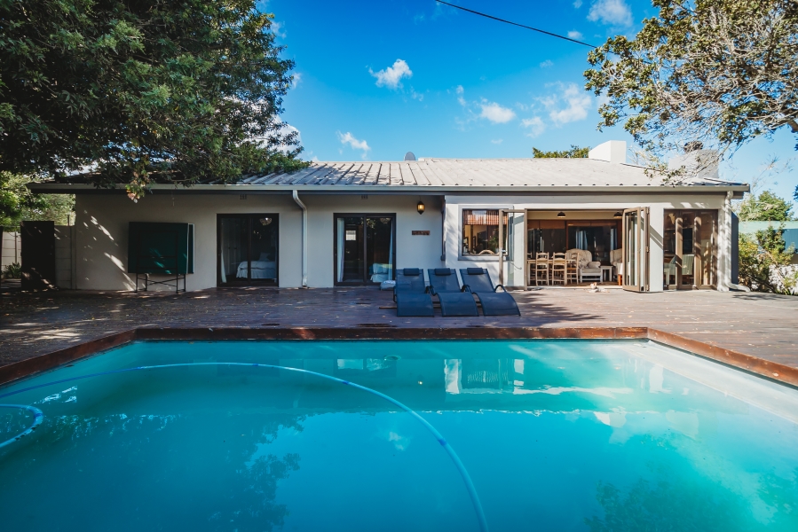 4 Bedroom Property for Sale in Heatherlands Western Cape